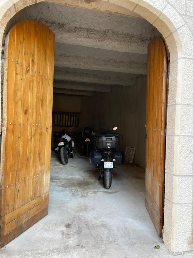 Appartement Maison De L'Eglise Du Couvent Narbonne Kültér fotó
