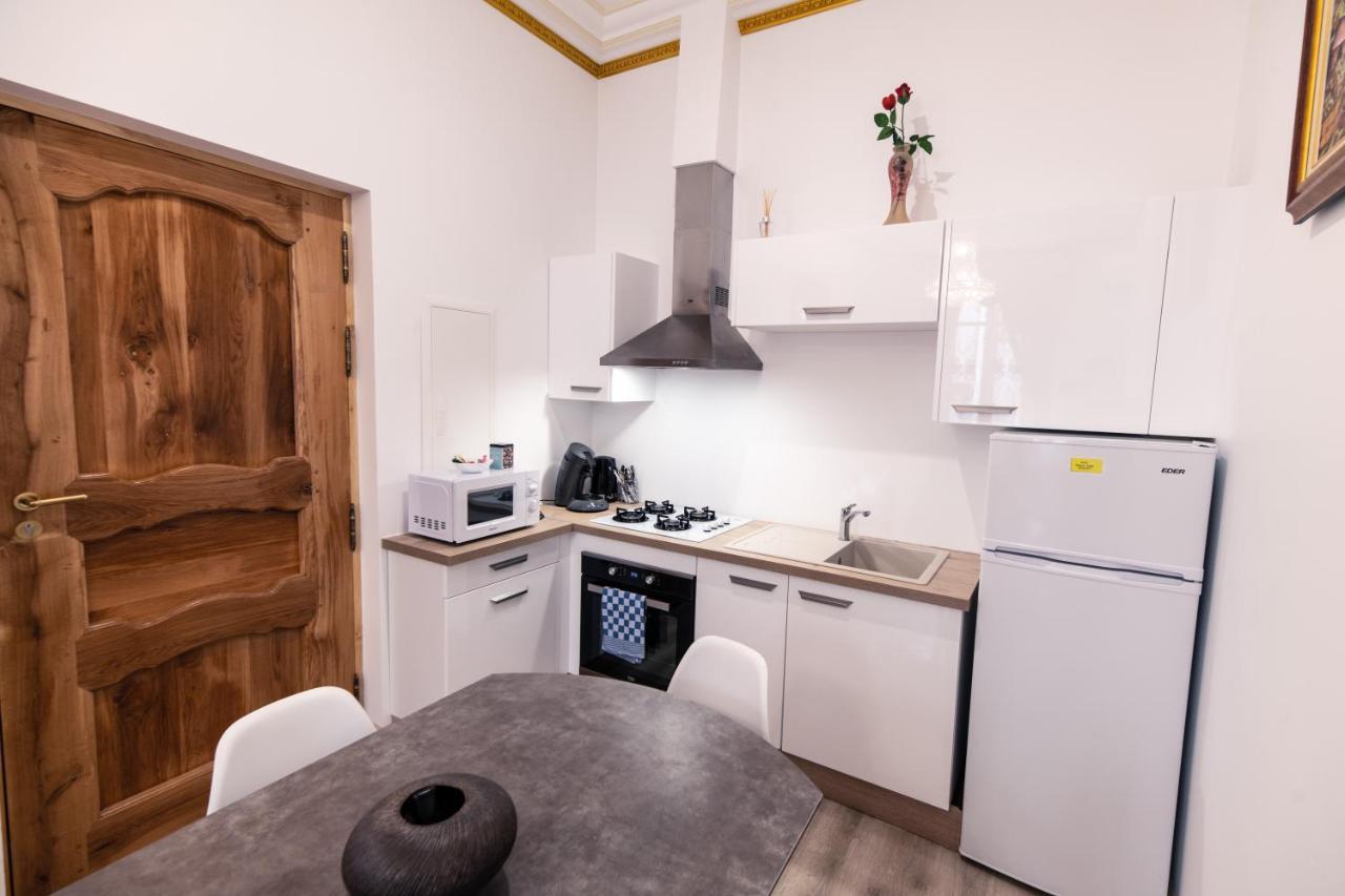 Appartement Maison De L'Eglise Du Couvent Narbonne Kültér fotó